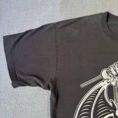 Vtg Obey Propaganda Shirt Men’s Medium Gargoyle Graffiti Graphic (distressed)