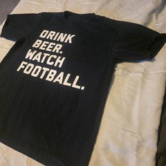 Men’s L Black Drink Beer Watch Football Graphic Print Crew Neck Short Sleeve Tee