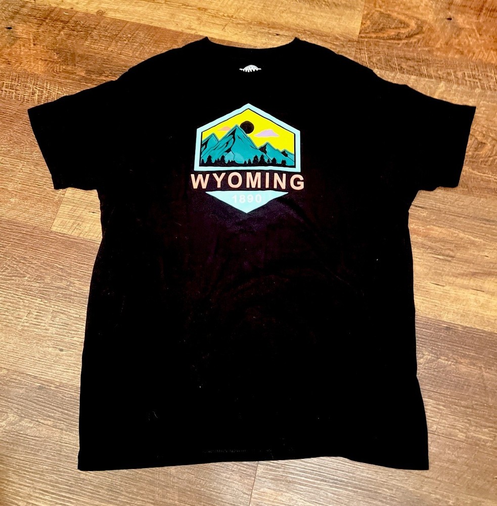 Home Free Brand Mens XL Black Travel Wyoming Graphic T-Shirt