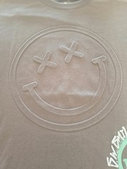 The Smiley Company Men’s Size L Relaxed Fit Smiley Face T Shirt Brown