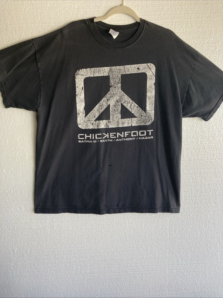Vintage Black Chicken foot 2009 World Tour T-shirt. Size 2X with flaw as shown