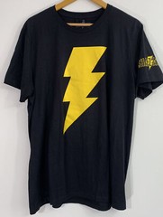 DC Comics Shazam Men’s T-shirt XL Black 100% Cotton
