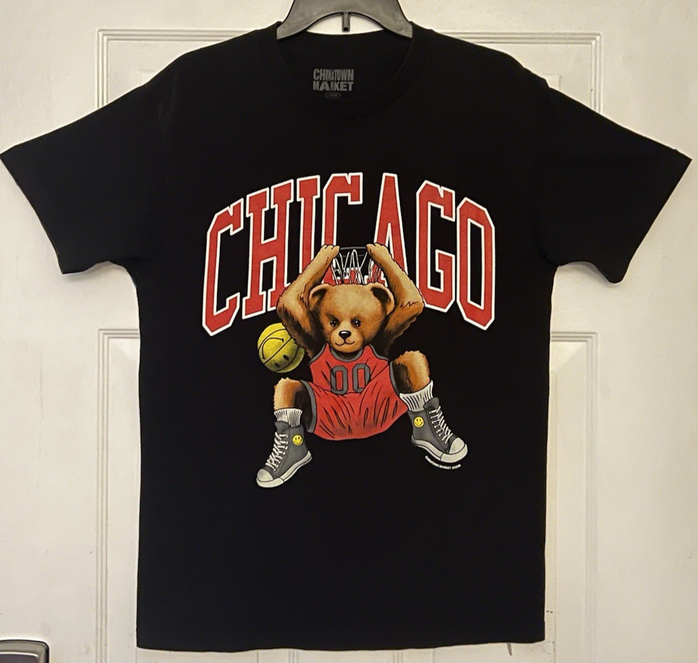 Chinatown Market Chicago Basketball Bear Men’s Medium Black T-Shirt Made in USA