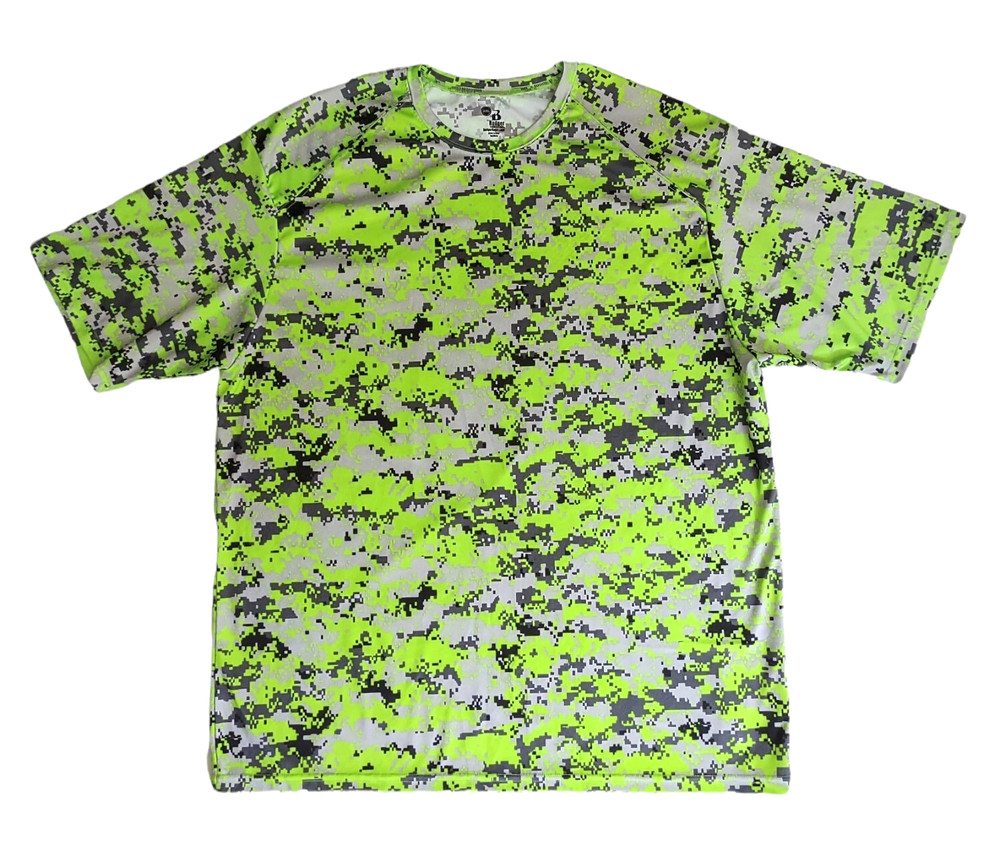 Badger Sport T Shirt Mens 2XL Green Digital Camo Short Sleeve Crew Neck