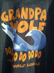 Grandpa Wolf Do Do Do Do Great Wolf Lodge L Gray T-Shirt NWT