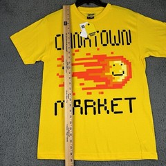 Chinatown Market T-Shirt Smiley Original Size Medium Yellow Fireball Crew Neck