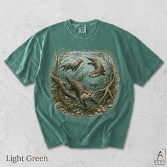 Vintage River Otter Shirt Retro Wildlife Nature Lover Outdoor Unisex Graphic Tee