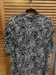Goodfellow & Co Standard Fit Short Sleeve Untucked Length Size S Black Foliage