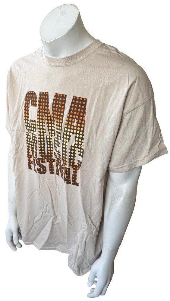 Gildan Men’s CMA Music Festival 2013 42nd Fan Fair Beige Shirt Size X-Large
