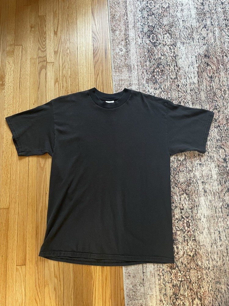Vintage Slightly Worn In 1990s Tultex Black Blank T-Shirt Size XL