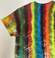 Artisan Handmade Tie Dye Adult T-Shirt Size Large Unique Rainbow Design Tee NEW