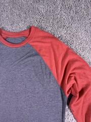 NWOT Fanatics Men’s Baseball T Shirt Long Sleeve Gray and Red Size X Large