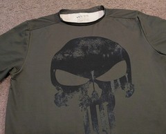 Under Armour X Marvel Punisher Skull Logo Green Compression T-Shirt Men’s XL