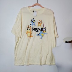 Bluey Bingo Dancing Funny Family Beige Graphic T-Shirt Brand Size 2X NWT
