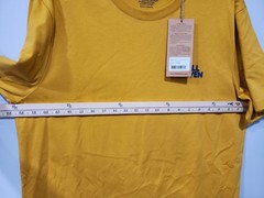Fjallraven NWT Shirt Mens L Ochre Yellow Short Sleeve 100% Organic Cotton Logo