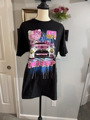 Hello Kitty Tokyo Speed Black Graphic Logo Crew Neck Tee 100% Cotton L