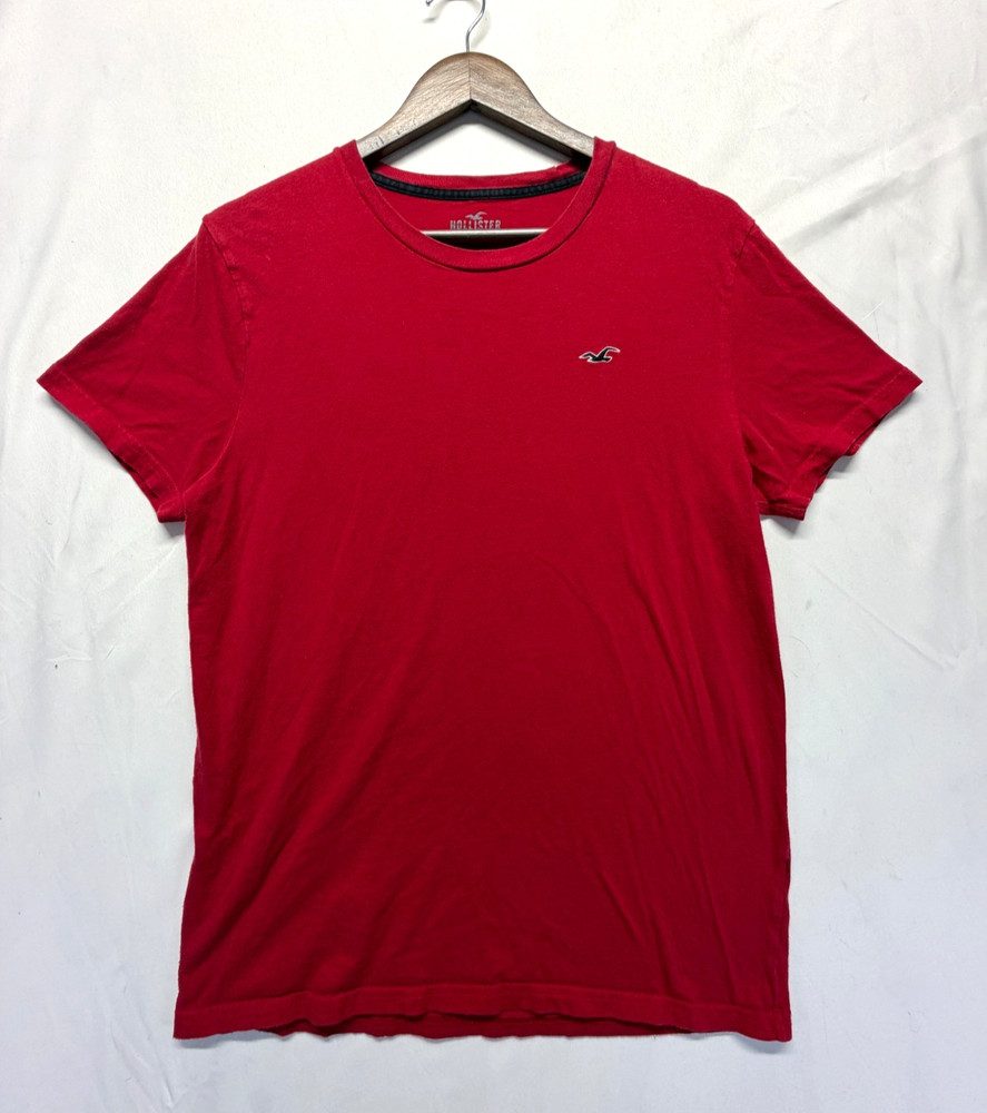 Hollister Must Have Collection T Shirt Mens Medium Red Cotton Embroidered Logo