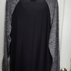 BloomChic Women’s Long Sleeve T-Shirt Black Gray Cotton Blend Knit 3 Button