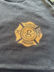 Vintage Y2K Garth Brooks Country Cowboy Music Shirt LA 08 Fire Fighter Large