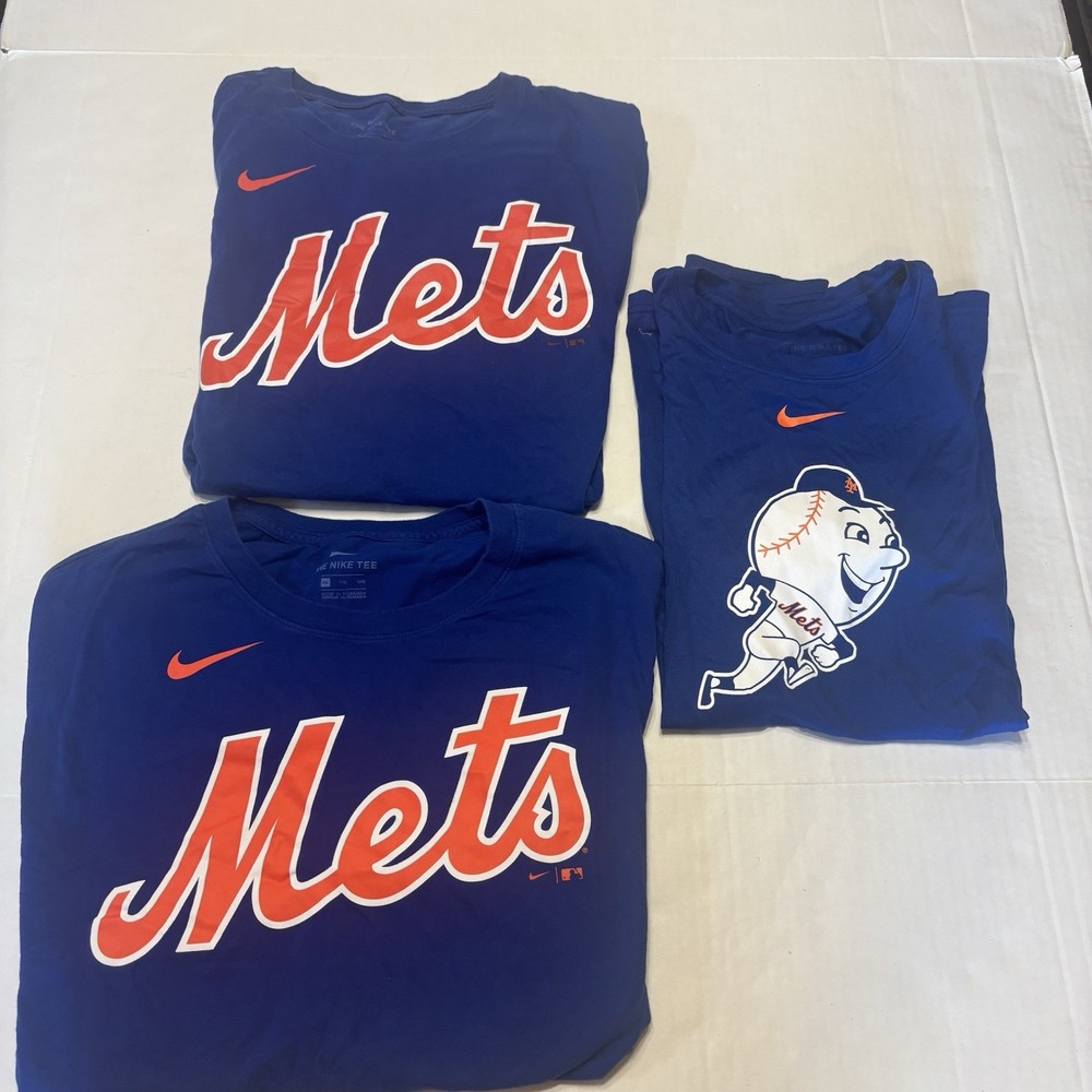 Lot Of Men’s New York MET Nike Tee 2-XXL 1-XL.