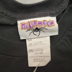 VTG Halloween Shirt Womens M Black Bear Raccoon Fall Leaves Cute Made In USA