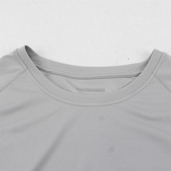 Light Gray Long-Sleeved Activewear T-Shirt Men’s Large