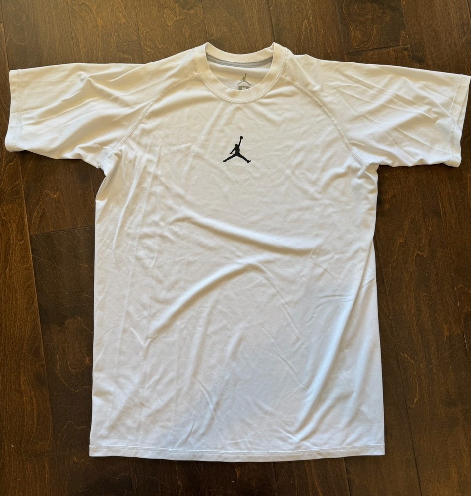 Nike Air Jordan Jumpman T-Shirt Men’s M Medium Short Sleeve Dri-Fit White Shirt