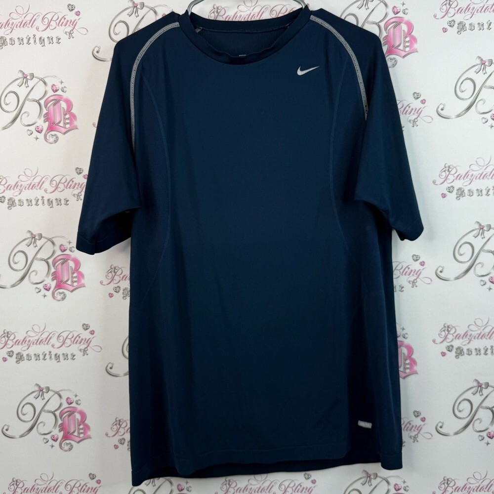 Nike pro tshirt stretchy lightweight navy Dark Blue Sports Tee silver logo