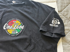 MAUI BUILT 808 ONE LOVE DISTRESSED 2XL BLK SHORT SLEEVE T SHIRT.SEE DESCRIPTION
