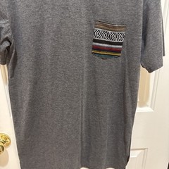 Beautiful Giant Men’s Large T-Shirt Single Breast Pocket Short Sleeve Blk Size L
