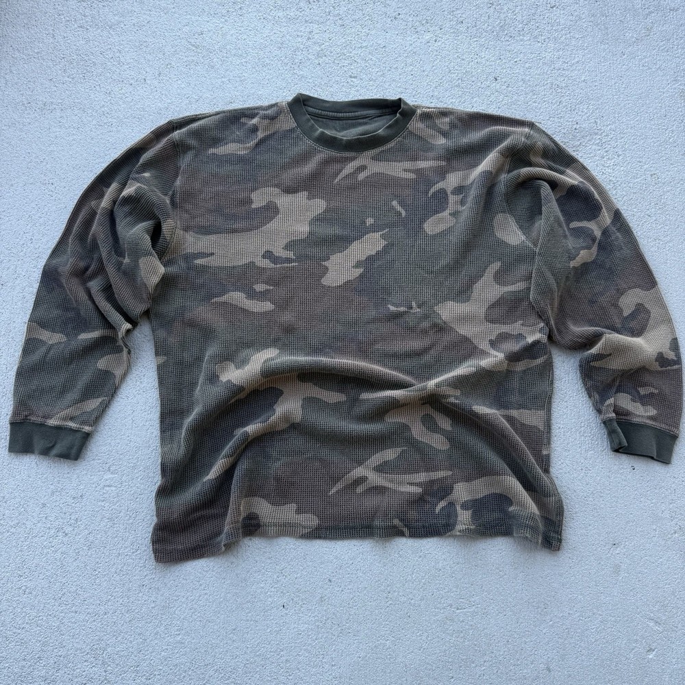 Vintage Y2K Camouflage Long Sleeve Thermal Shirt Size XL