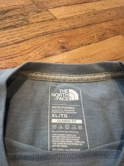 The North Face T Shirt Men’s XL Blue Graphic Print Spell Out Everyday Casual