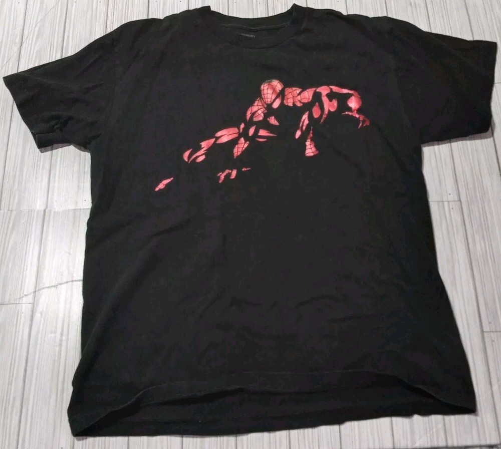 Mens Marvel SpiderMan Red Foil Chest Print T-Shirt Size Large