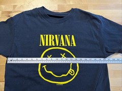 Nirvana Smiley Face shirt. Vintage 1992. No Tag Size Large.