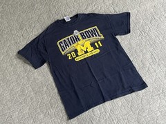 Gildan Gator Bowl 2011 Michigan Wolverines Graphic T-Shirt Men’s M Navy
