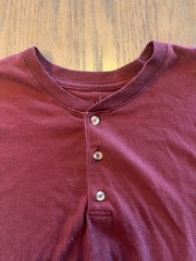 FRESH CLEAN TEES SOLID WINE SHORT SLEEVE BUTTON NECK MEN’S TEE Size L