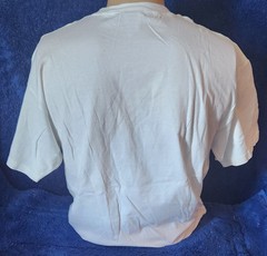 Alice’s Adventures In Wonderland – Large T-Shirt – White – NEW