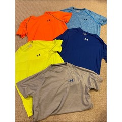 Men’s lot of 5 Under Armour Loose fit tshirts sz Large blue yellow orange grey