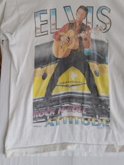 Elvis Presley-Fruit Of The Loom Sz Large T-shirt With Elvis Presley On The Front