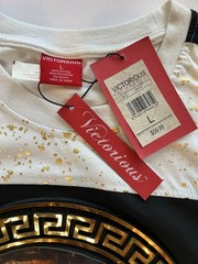Victorious King Tiger Graphic T-Shirt Mens Large White Gold Foil Splatter NWT