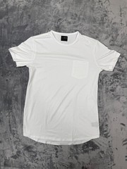 CUTS Clothing Men’s Elongated Crew Neck T-Shirt With Pocket NWOT