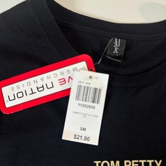Tom Petty T-Shirt Size Small Black Guitarist Song Writer Artist Graphic Tee NEW