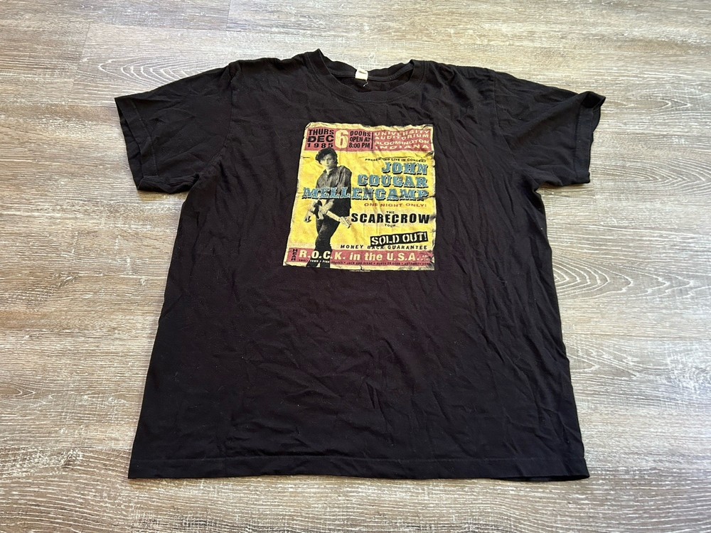 John Mellencamp Scarecrow Tour Concert T Shirt Bloomington Indiana IU 2010 Large