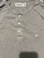 Abercrombie & Fitch Soft A&F Tee Men’s M Gray Knit Long Sleeve Henley T-Shirt