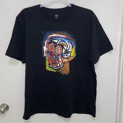 GAP Black Short Sleeve Tee with Artistic Voodoo Skull Graphic