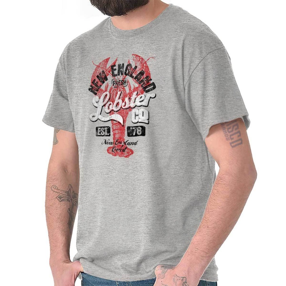 New England Lobster Maine ME Seafood Souvenir Womens or Mens Crewneck T Shirt Te