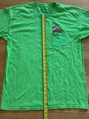 Thrilla Krew Gorilla in Pocket T-Shirt Green Size Large Very Good