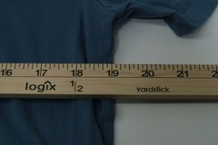Men’s Medium T-Shirt “Keep It Classic” Retro Joystick Graphic Soft-Washed T0436