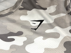 Gymshark Shirt Men’s Size XL Gray Camo Stretch Performance Outdoors Activewear