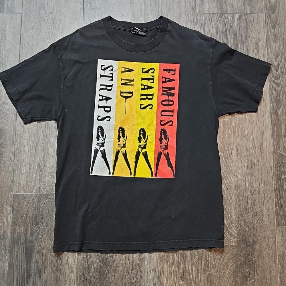 Y2K Famous Stars & Straps T Shirt Mens L Women